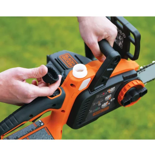 Black & Decker 20V MAX 2.0 Ah Li-Ion 10 in. Chainsaw