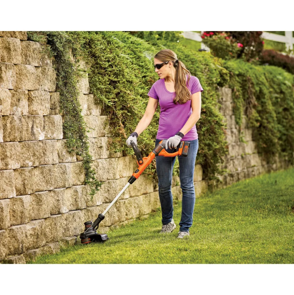 Black & Decker 40V MAX String Trimmer/Edger and Sweeper Combo Kit