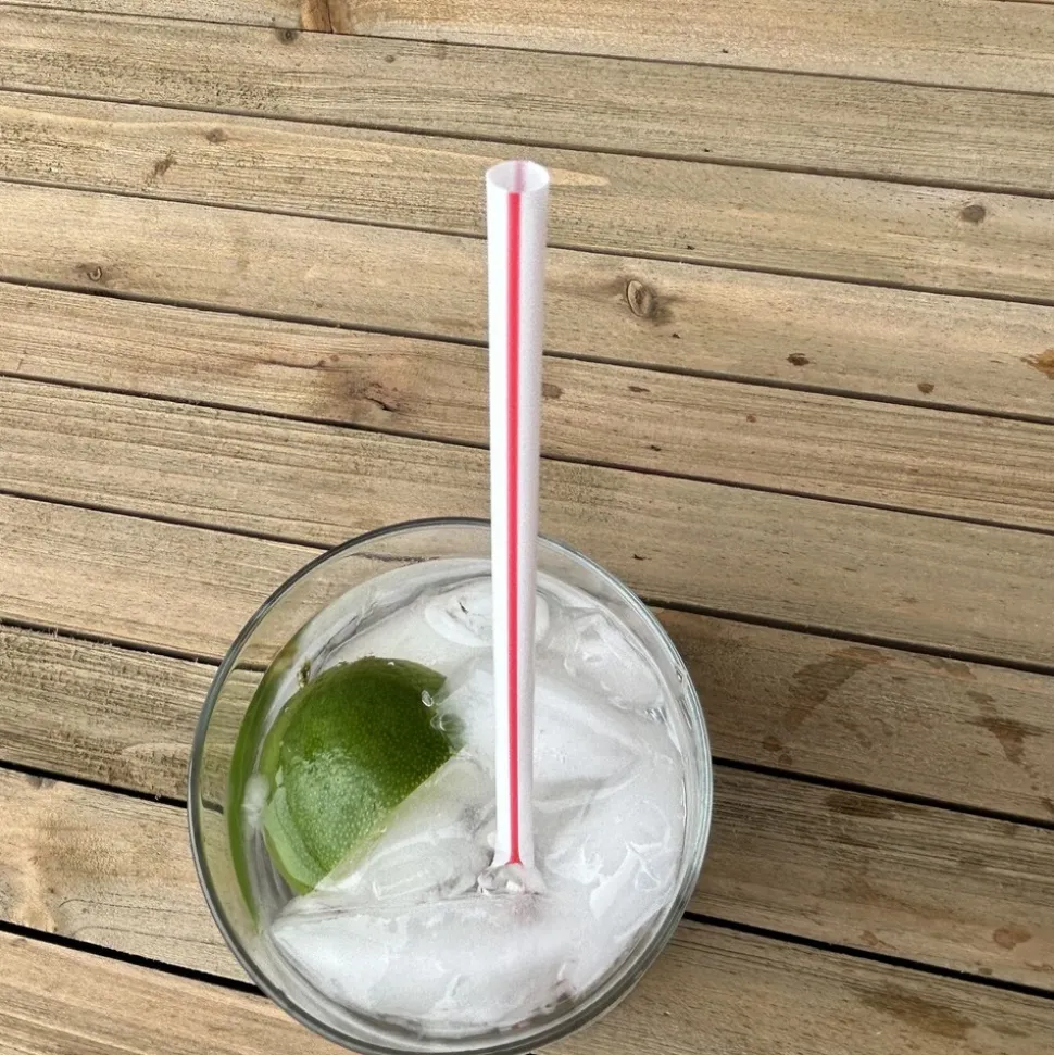 Boardwalk 7.75 in. Polypropylene Jumbo Straws - Red/White Striped (12500/Carton)