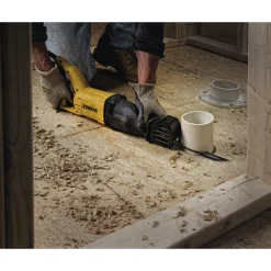 Dewalt 12 Amp Corded Reciprocating Saw - DWE305