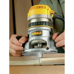 Dewalt DW616 1-3/4 HP Fixed Base Router