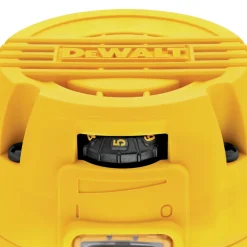 Dewalt 110V 7 Amp 1-1/4 HP Variable Speed Max Torque Corded Compact Router
