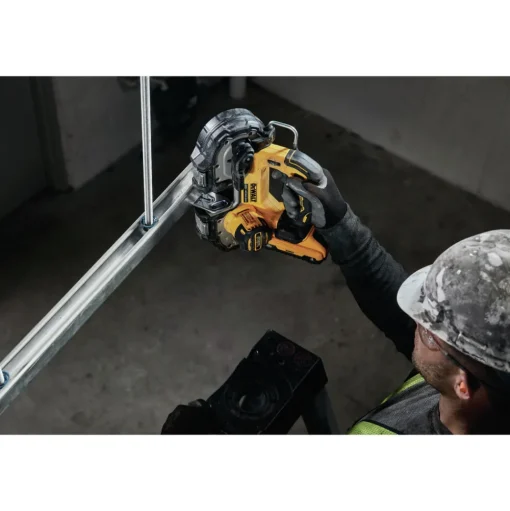 Dewalt 20V MAX ATOMIC Brushless Lithium-Ion 1-3/4 in. Cordless Band Saw Kit (4 Ah)