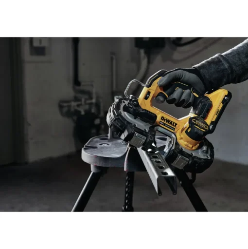 Dewalt 20V MAX ATOMIC Brushless Lithium-Ion 1-3/4 in. Cordless Band Saw Kit (4 Ah)