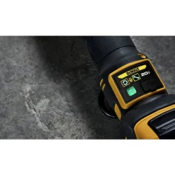 Dewalt 20V MAX Lithium-Ion Cordless Hydraulic Knockout Tool Kit (2 Ah)