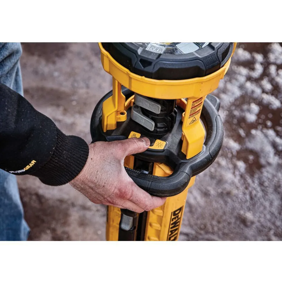Dewalt 20V MAX Lithium-Ion Cordless Tripod Light (Tool Only)