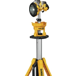 Dewalt 20V MAX Lithium-Ion Cordless Tripod Light (Tool Only)