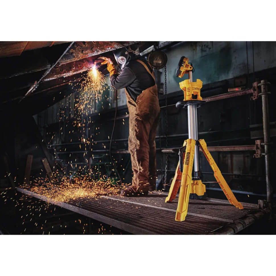 Dewalt 20V MAX Lithium-Ion Cordless Tripod Light (Tool Only)