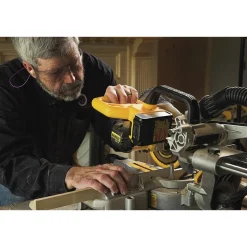 Dewalt 20V MAX Lithium-Ion Cordless 7 1/4 in. Sliding Miter Saw Kit (4 Ah)