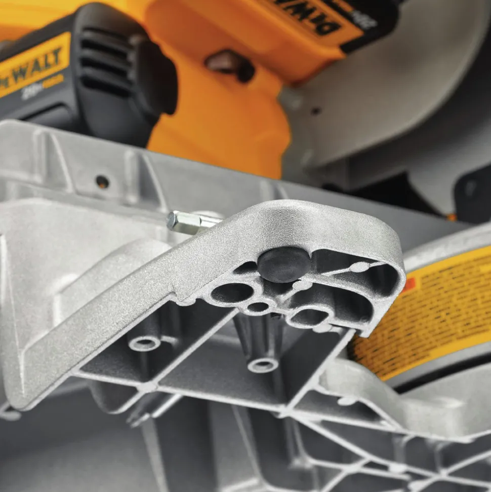 Dewalt 20V MAX Lithium-Ion Cordless 7 1/4 in. Sliding Miter Saw Kit (4 Ah)