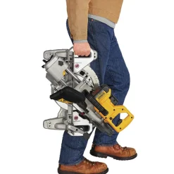 Dewalt 20V MAX Lithium-Ion Cordless 7 1/4 in. Sliding Miter Saw Kit (4 Ah)