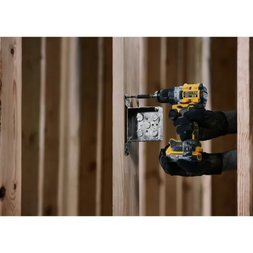 Dewalt 20V XR Brushless Lithium-Ion 1/2 in. Cordless Drill Driver Kit with 2 Batteries (2 Ah)