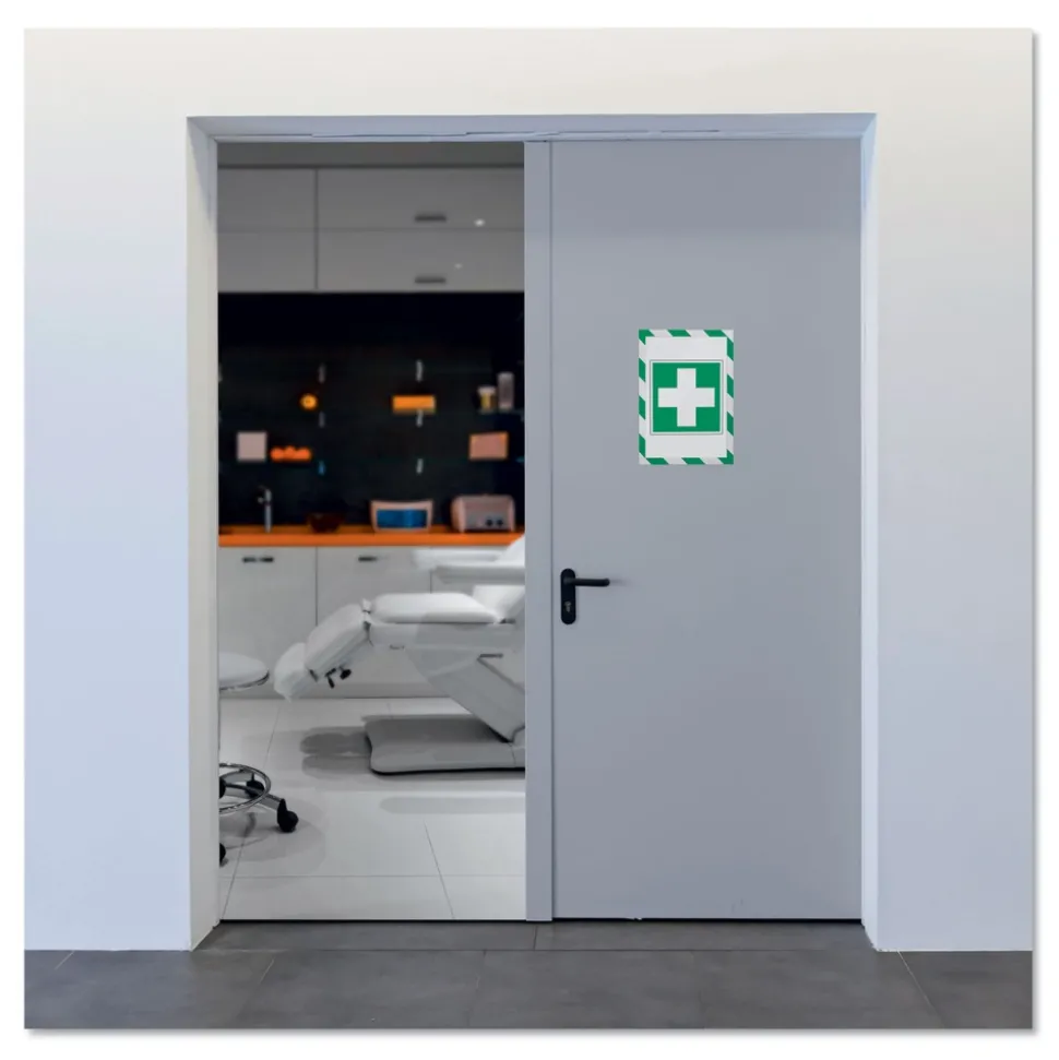 Durable 8.5 in. x 11 in. DURAFRAME Security Magnetic Sign Holder - Green/White Frame (2/Pack)