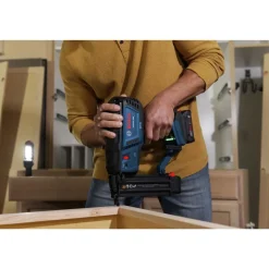 Factory Reconditioned Bosch 18V Lithium-Ion Brushless Cordless 18-Gauge Brad Nailer Kit (2 Ah)