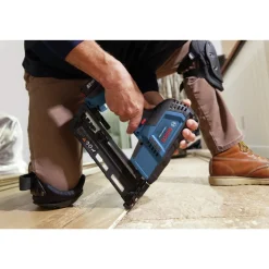 Factory Reconditioned Bosch 18V Lithium-Ion Brushless 16-Gauge Cordless Angled Finish Nailer Kit (2 Ah)