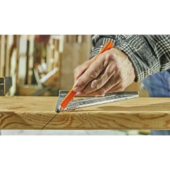 Factory Reconditioned Bosch 18V Brushless Lithium-Ion 6-1/2 in. Cordless Blade-Right Circular Saw Kit (4 Ah)