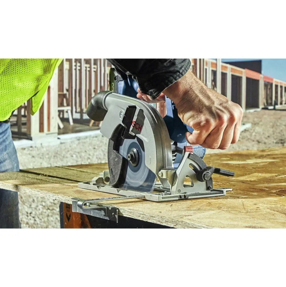 Factory Reconditioned Bosch 18V Brushless Lithium-Ion 6-1/2 in. Cordless Blade-Right Circular Saw Kit (4 Ah)