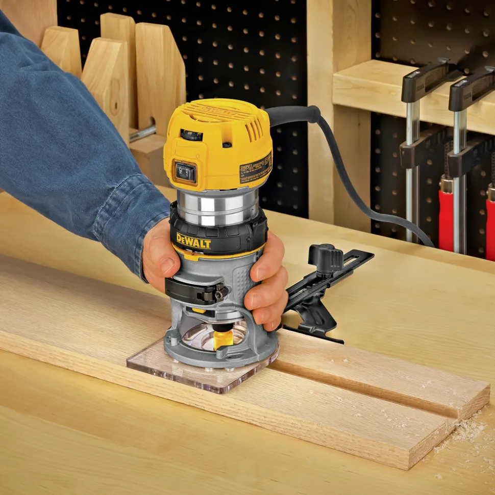 Factory Reconditioned Dewalt 1-1/4 HP Max Torque Variable Speed Compact Router