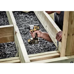 Factory Reconditioned Dewalt 20V MAX Brushless Lithium-Ion 1/4 in. Cordless Impact Driver Kit (2 Ah)