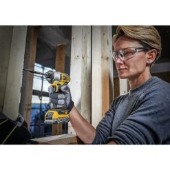 Factory Reconditioned Dewalt 20V MAX Brushless Lithium-Ion 1/4 in. Cordless Impact Driver Kit (2 Ah)