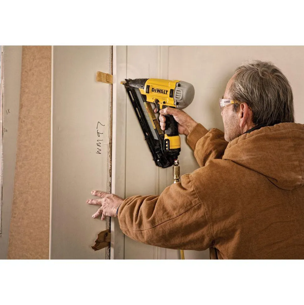 Factory Reconditioned Dewalt Precision Point 15-Gauge 2-1/2 in. DA Style Finish Nailer