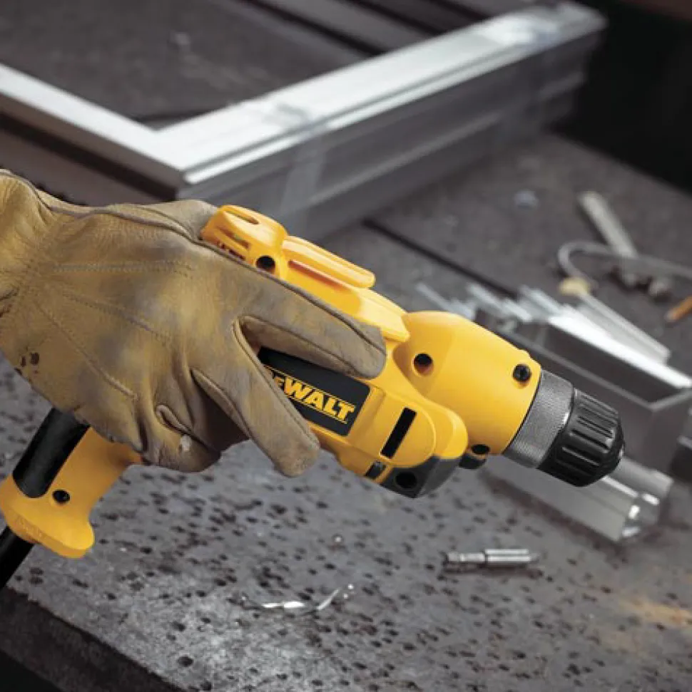 Factory Reconditioned Dewalt 8 Amp VSR 3/8 in. Pistol Grip Drill with Keyless Chuck Kit