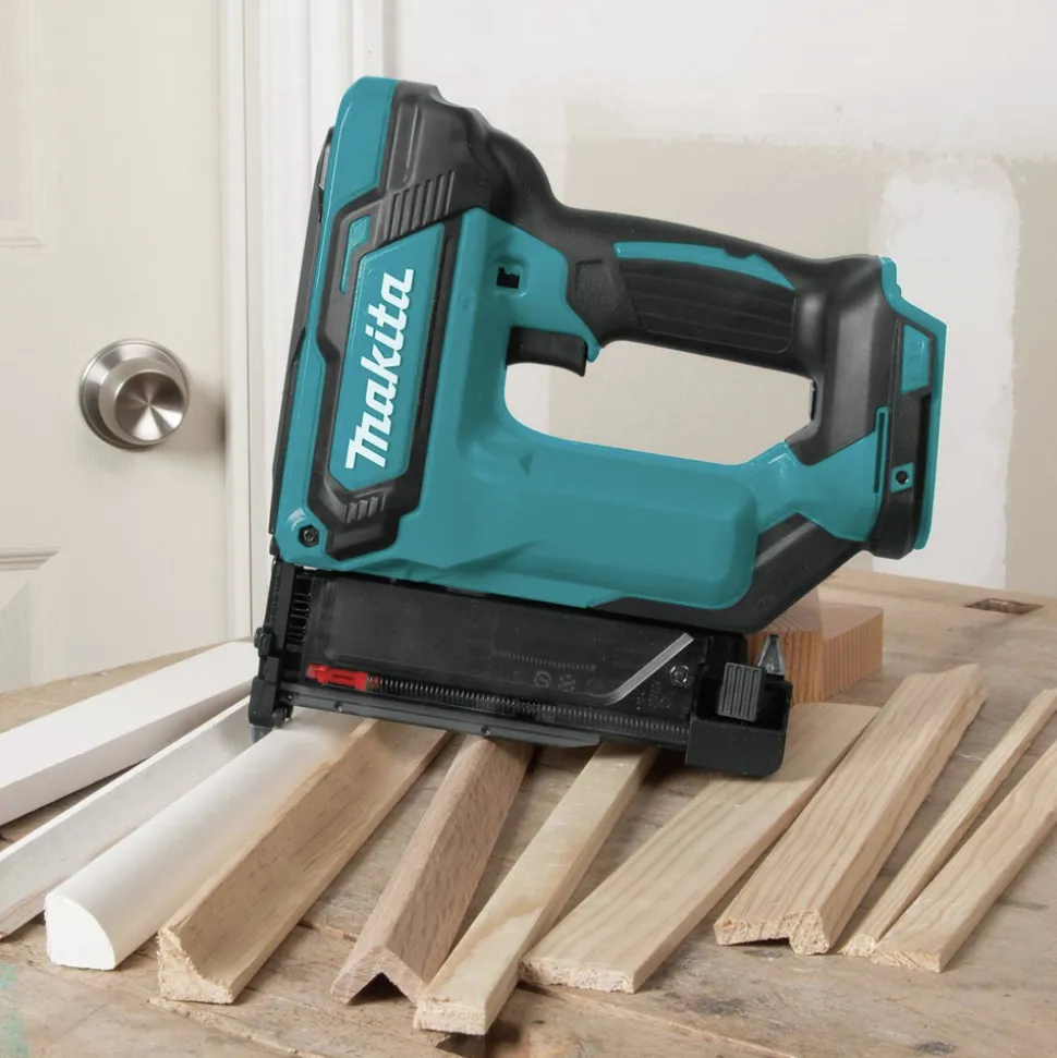 Factory Reconditioned Makita XTP02Z-R 18V LXT Lithium-Ion Cordless 23 Gauge Pin Nailer (Tool Only)