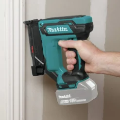 Factory Reconditioned Makita XTP02Z-R 18V LXT Lithium-Ion Cordless 23 Gauge Pin Nailer (Tool Only)