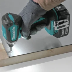 Factory Reconditioned Makita XDT131-R 18V LXT 3.0 Ah Cordless Lithium-Ion Brushless Impact Driver Kit