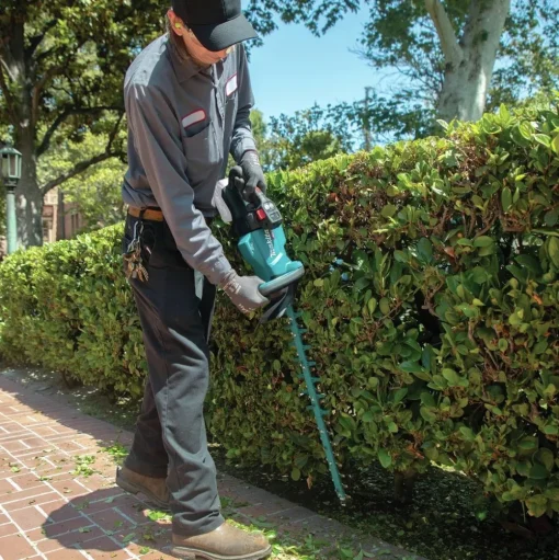 Factory Reconditioned Makita 40V max XGT Brushless Lithium-Ion 24 in. Cordless Hedge Trimmer (Tool Only)
