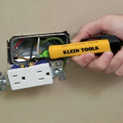 Klein Tools Digital Multimeter, Noncontact Voltage Tester and Electrical Outlet Test Kit