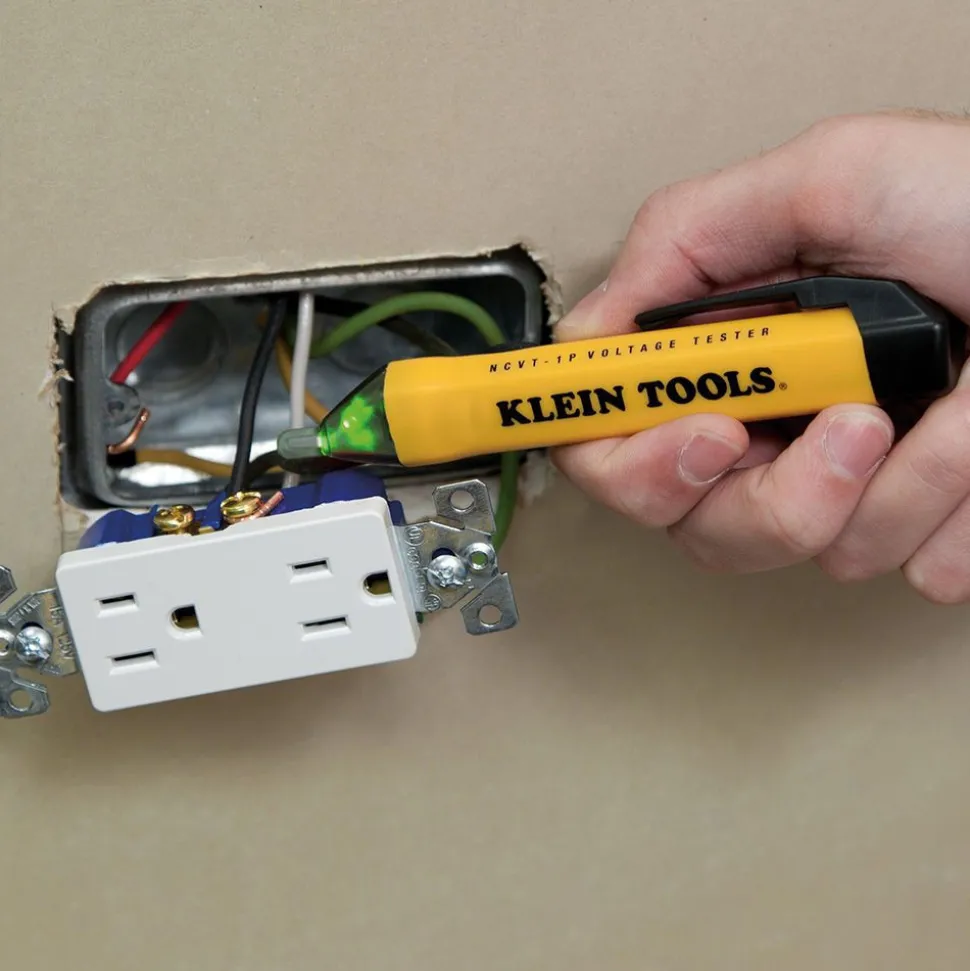 Klein Tools Digital Multimeter, Noncontact Voltage Tester and Electrical Outlet Test Kit