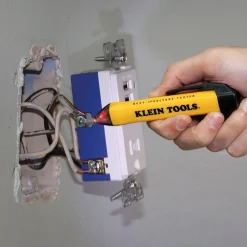 Klein Tools Digital Multimeter, Noncontact Voltage Tester and Electrical Outlet Test Kit