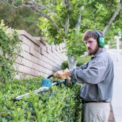 Makita 18V LXT Brushless Lithium-Ion 24 in. Cordless Pole Hedge Trimmer Kit (5 Ah)