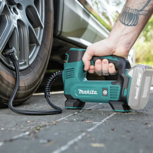 Makita 18V LXT Lithium-Ion Cordless Inflator (Tool Only)