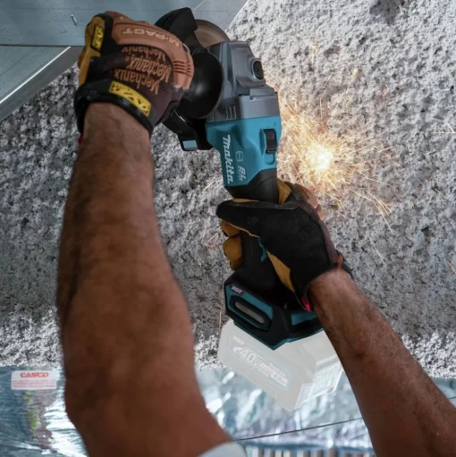 Makita 40V max XGT 1‑3/16 in. SDS‑Plus Cordless Rotary Hammer Kit with 4 Ah Battery and 4‑1/2 in. / 5 in. Angle Grinder with Electric Brake Virtual Bundle
