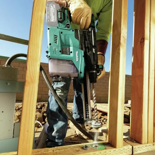Makita 40V max XGT 1‑3/16 in. SDS‑Plus Cordless Rotary Hammer Kit with Dust Extractor and 4‑1/2 in. / 5 in. Angle Grinder with Electric Brake Virtual Bundle