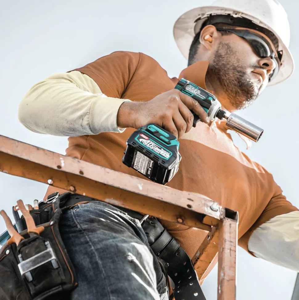 Makita 40V max XGT Brushless Lithium-Ion Cordless 4-Speed Impact Driver Kit (2.5 Ah)