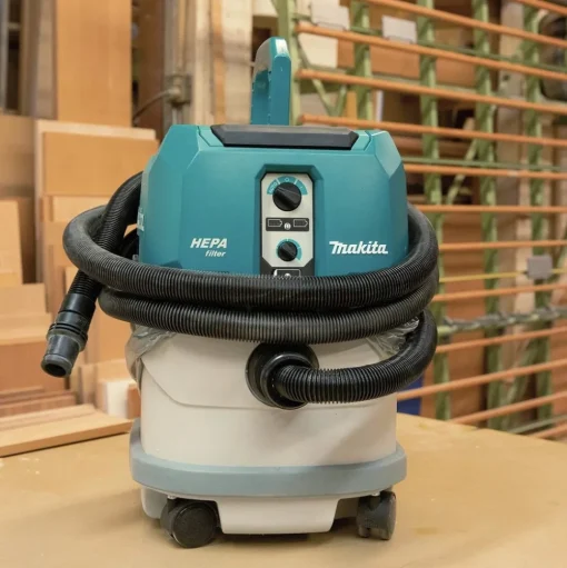 Makita 40V Max XGT Brushless 4 Gallon Cordless HEPA Filter AWS Dry Dust Extractor (Tool Only)