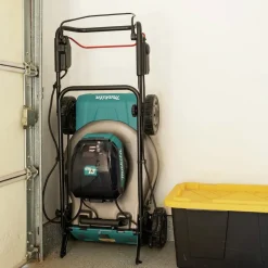 Makita 40V MAX XGT Brushless Lithium-Ion 21 in. Cordless Self-Propelled Commercial Lawn Mower Kit with 2 Batteries (4 Ah)