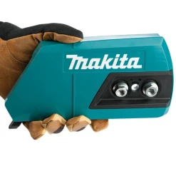Makita 40V max XGT Brushless Lithium-Ion 18 in. Cordless Chain Saw Kit (5.0Ah)