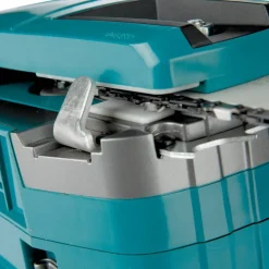 Makita 40V max XGT Brushless Lithium-Ion 18 in. Cordless Chain Saw Kit (5.0Ah)