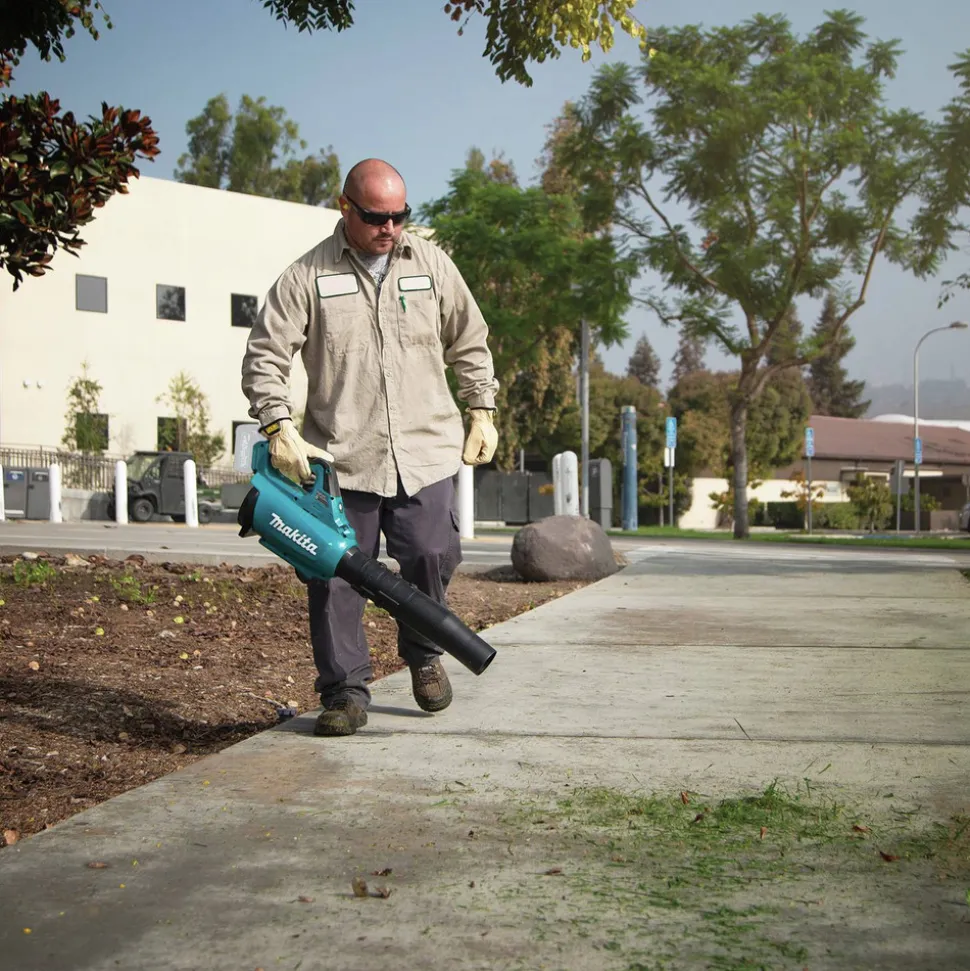 Makita 40V max XGT Brushless Lithium-Ion Cordless Blower (Tool Only)