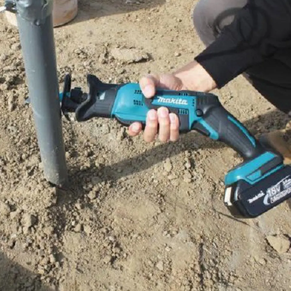 Makita XRJ01Z 18V LXT Lithium-Ion Compact Recipro Saw (Tool Only)