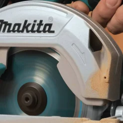 Makita XSH03Z 18V LXT Li-Ion 6-1/2 in. Brushless Circular Saw (Tool Only)