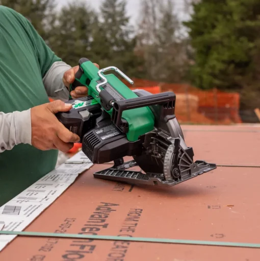 Metabo HPT MultiVolt 36V Brushless Lithium-Ion 7-1/4 in. Cordless Rear Handle Circular Saw Kit (4 Ah)
