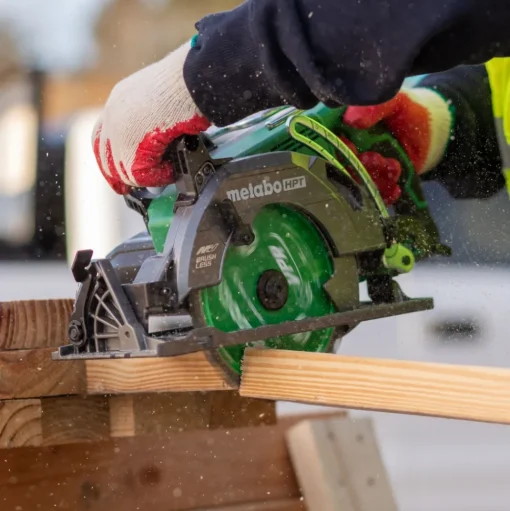Metabo HPT MultiVolt 36V Brushless Lithium-Ion 7-1/4 in. Cordless Rear Handle Circular Saw Kit (4 Ah)