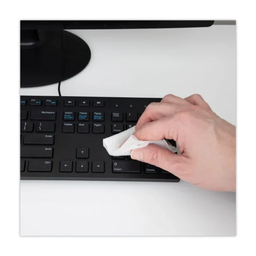 Read Right MultiKleen 5.44 in. x 6.38 in. Office Equipment Cloth Wet Wipes