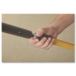 Rubbermaid Commercial HYGEN 48 in. - 72 in. HYGEN Quick-Connect Extension Handle - Yellow/Black