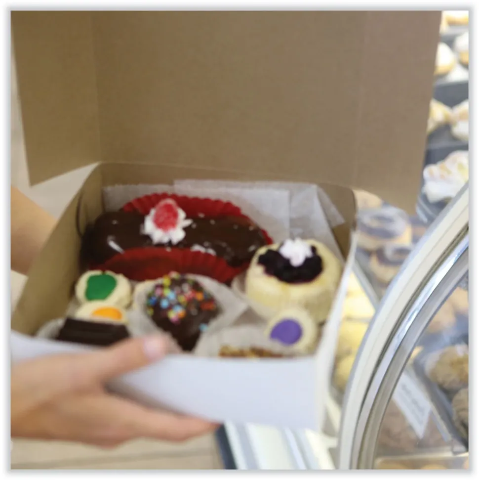 SCT 16 in. x 16 in. x 6 in. Paper Standard Bakery Boxes - White (50/Carton)